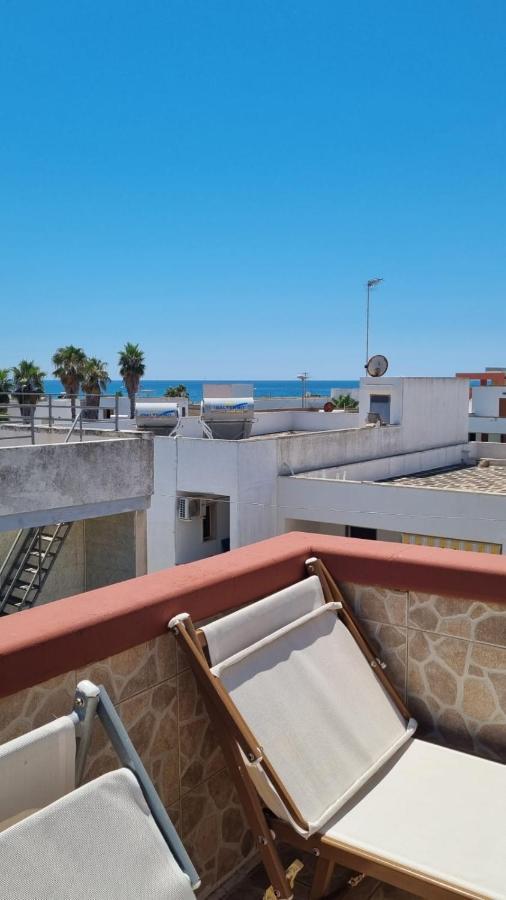 Il Girasole, Distante Solo 200 Mt. Reali Dal Mare Apartment Лидо Марини Екстериор снимка