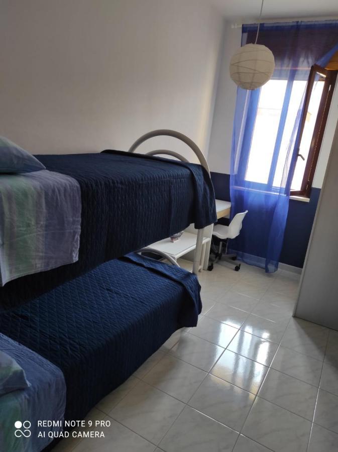Il Girasole, Distante Solo 200 Mt. Reali Dal Mare Apartment Лидо Марини Екстериор снимка