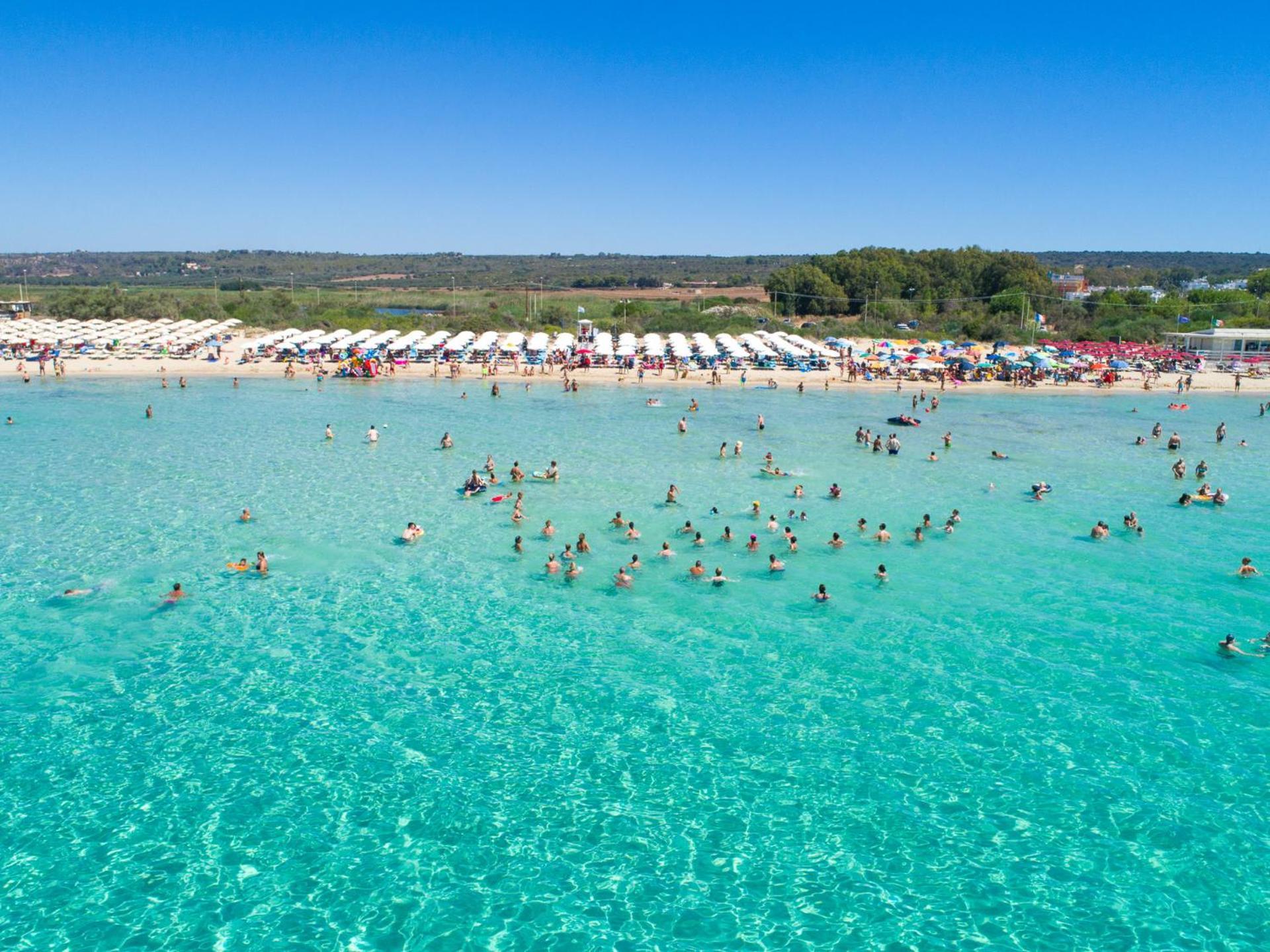 Il Girasole, Distante Solo 200 Mt. Reali Dal Mare Apartment Лидо Марини Екстериор снимка